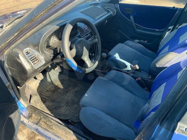 Mazda 323F, 1990 г.
