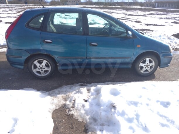Nissan Almera Tino, 2002 г.