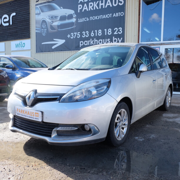 Renault Grand Scenic III · 2-й рестайлинг, 5 мест, 2013 г.