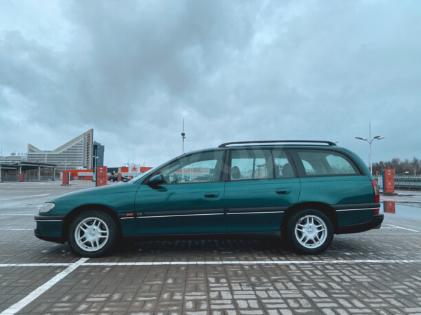 Opel Omega B, 1996 г.