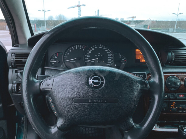 Opel Omega B, 1996 г.