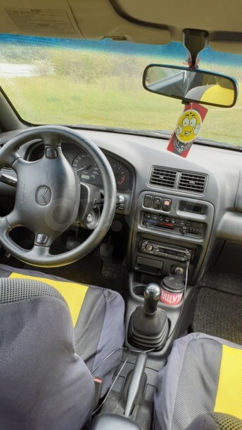 Mazda 323F, 1998 г.