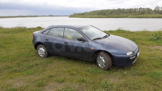 Mazda 323F, 1998 г.