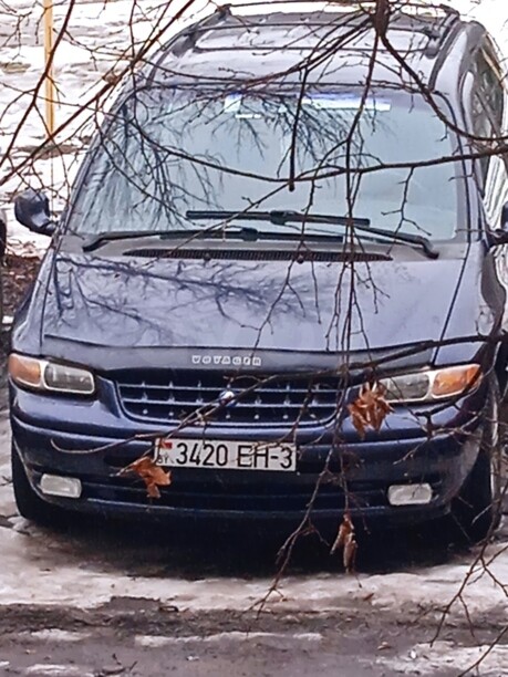 Chrysler Voyager III, 7 мест, 1998 г.