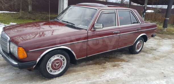 Mercedes-Benz E-Класс W123, 1982 г.