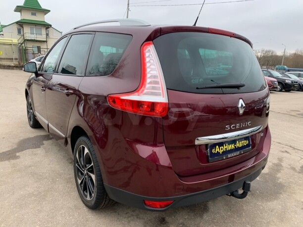 Renault Grand Scenic III · 2-й рестайлинг, 5 мест, 2016 г.