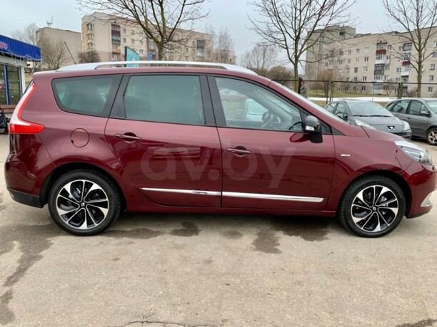 Renault Grand Scenic III · 2-й рестайлинг, 5 мест, 2016 г.