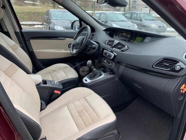 Renault Grand Scenic III · 2-й рестайлинг, 5 мест, 2016 г.