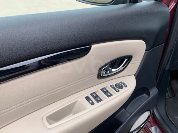 Renault Grand Scenic III · 2-й рестайлинг, 5 мест, 2016 г.
