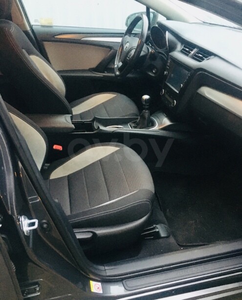 Toyota Avensis III (T270) (2-ой рестайлинг), 2015 г.