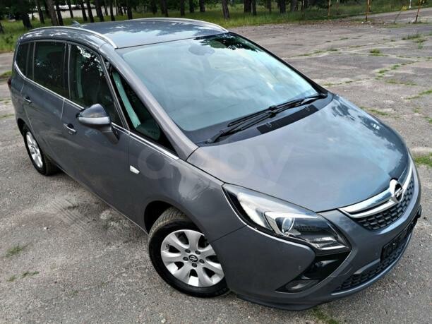 Opel Zafira C, 7 мест, 2015 г.
