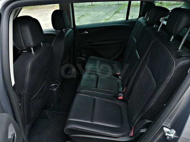 Opel Zafira C, 7 мест, 2015 г.