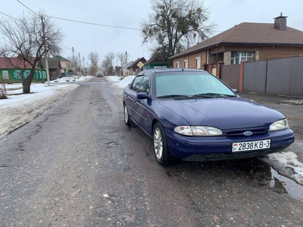 Ford Mondeo I, 1996 г.