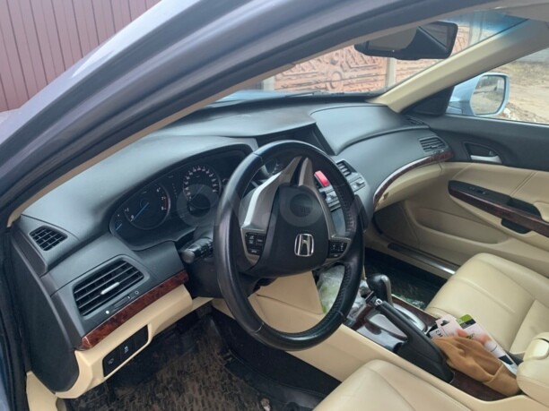 Honda Crosstour I, 2011 г.