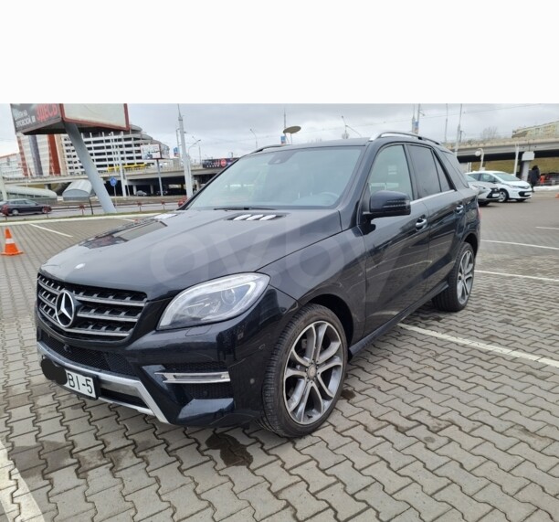 Mercedes-Benz M-Класс W166, 5 мест, 2013 г.