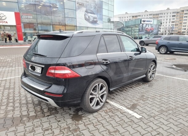 Mercedes-Benz M-Класс W166, 5 мест, 2013 г.