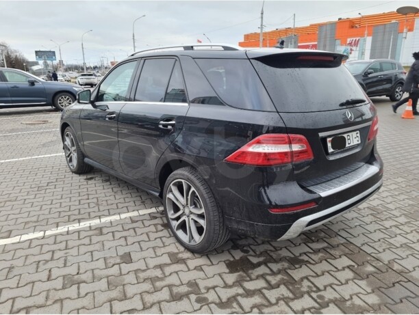Mercedes-Benz M-Класс W166, 5 мест, 2013 г.