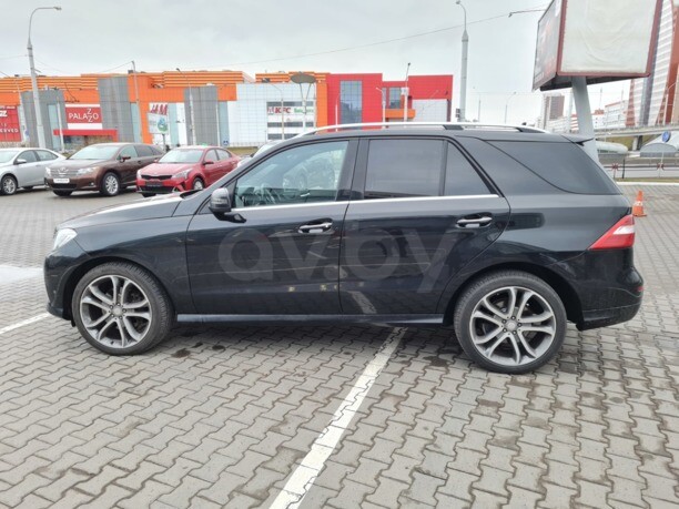 Mercedes-Benz M-Класс W166, 5 мест, 2013 г.