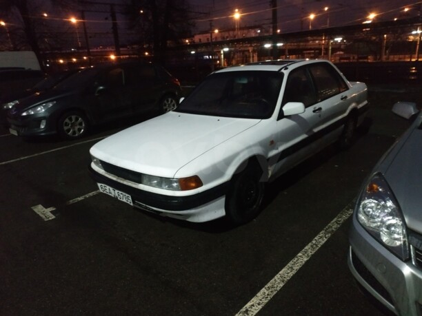 Mitsubishi Galant VI, 1990 г.