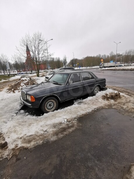 Mercedes-Benz E-Класс W123, 1984 г.