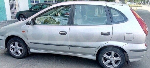 Nissan Almera Tino, 2000 г.