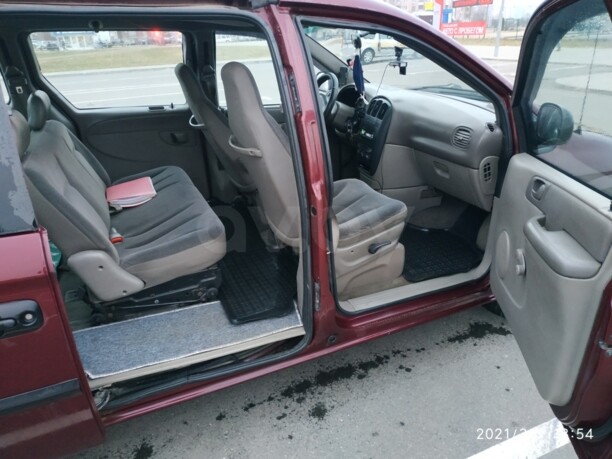 Dodge Caravan IV, 7 мест, 2001 г.