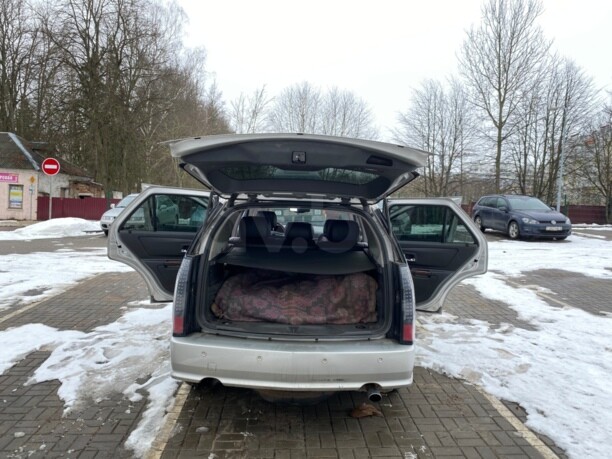 Cadillac SRX I, 5 мест, 2005 г.
