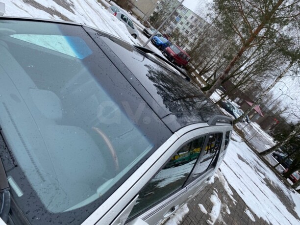 Cadillac SRX I, 5 мест, 2005 г.