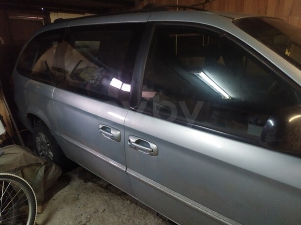Chrysler Town and Country IV, 7 мест, 2001 г.