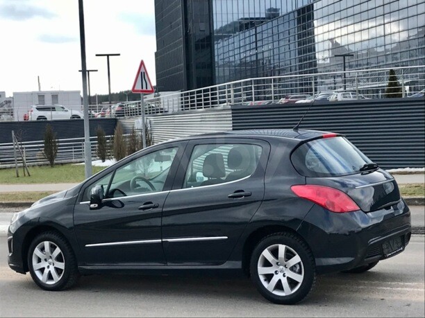 Peugeot 308 T7 · Рестайлинг, 2012 г.