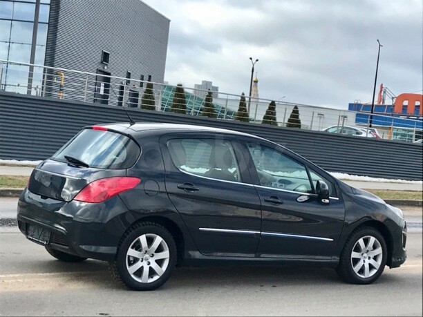 Peugeot 308 T7 · Рестайлинг, 2012 г.