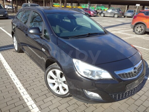 Opel Astra J, 2011 г.
