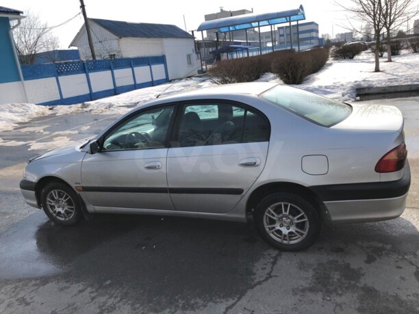 Toyota Avensis I (T220), 2000 г.