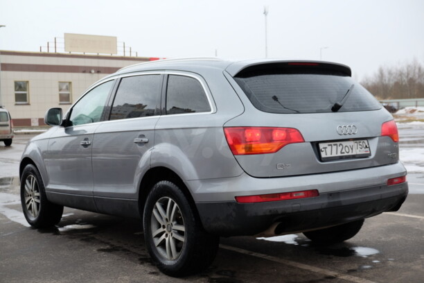 Audi Q7 4L, 5 мест, 2007 г.