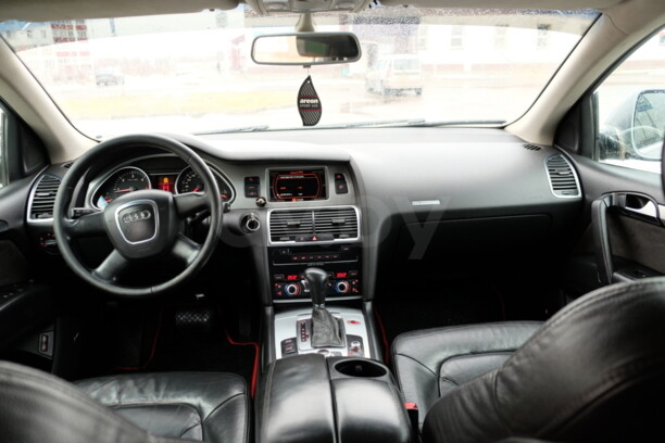 Audi Q7 4L, 5 мест, 2007 г.