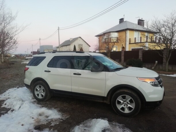 Ford Explorer V, 7 мест, 2012 г.