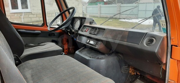 Mercedes Т1 207D - 410D, 1990 г.