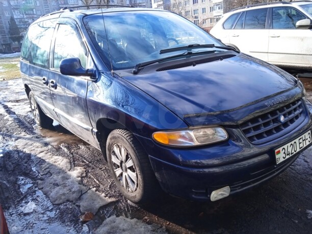 Chrysler Voyager III, 7 мест, 1998 г.