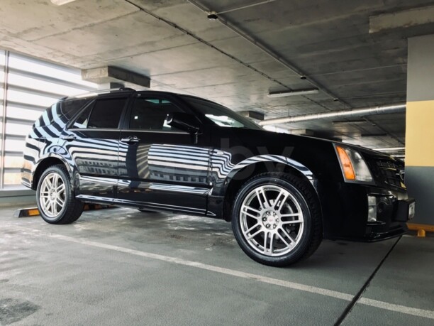 Cadillac SRX I, 5 мест, 2008 г.