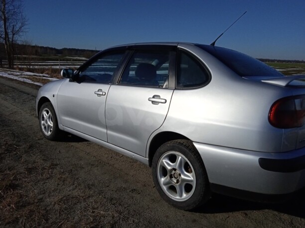 SEAT Cordoba I · Рестайлинг, 2001 г.