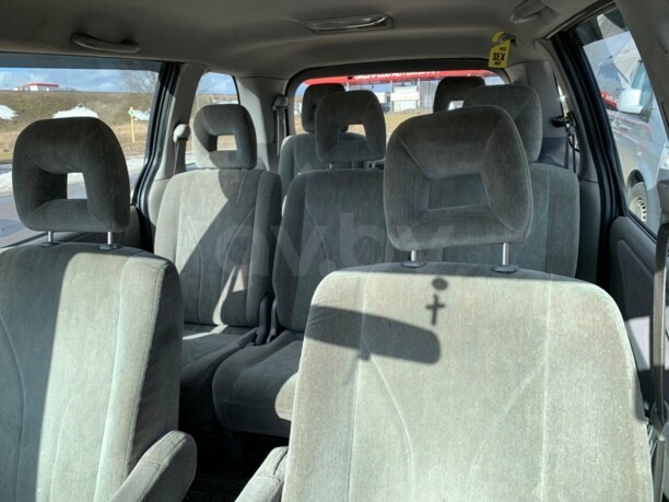 Mazda MPV II, 7 мест, 2000 г.
