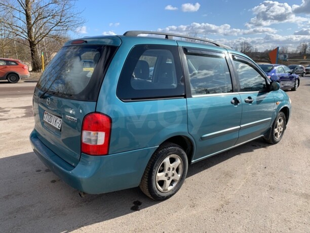 Mazda MPV II, 7 мест, 2000 г.