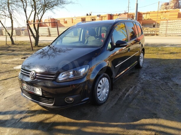 Volkswagen Touran II, 5 мест, 2012 г.
