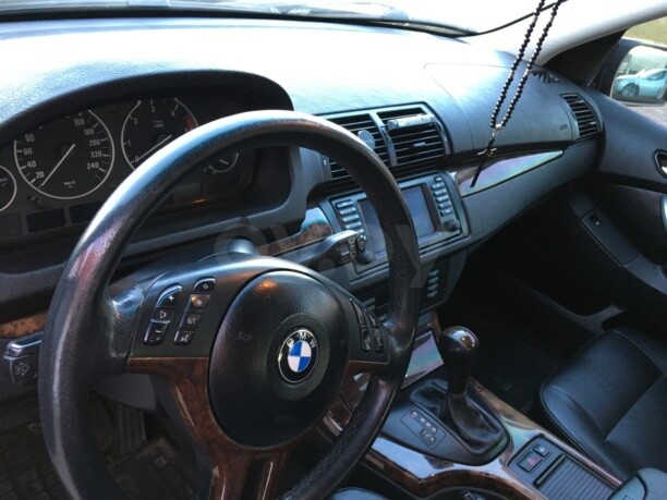 BMW X5 E53, 5 мест, 2003 г.