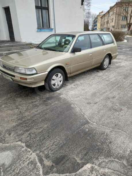 Toyota Camry V20, 1989 г.