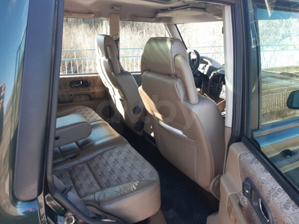 Land Rover Discovery II, 5 мест, 1998 г.