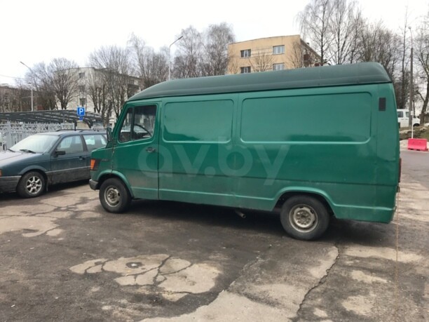 Mercedes Т1 207D - 410D 208, 1993 г.