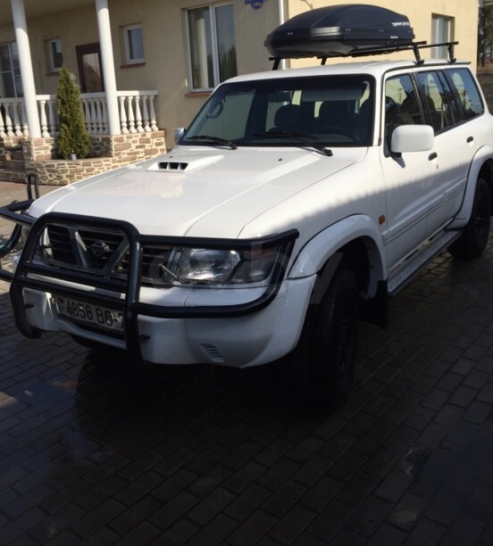 Nissan Patrol Y61, 7 мест, 2002 г.