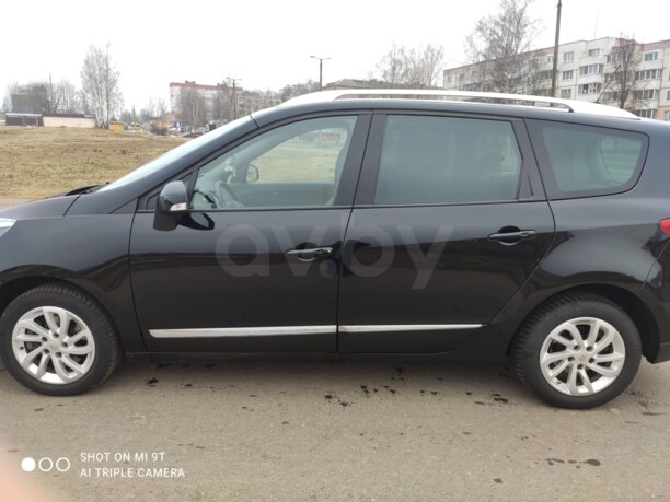 Renault Grand Scenic III · 2-й рестайлинг, 5 мест, 2016 г.