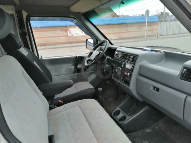 Volkswagen Transporter T4, 1995 г.